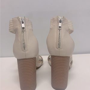 Neutral Summer Sandals with stacked heel